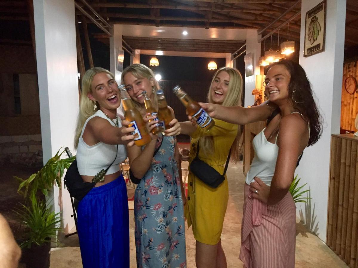 Bohemian Bohol Hostel Panglao Zewnętrze zdjęcie